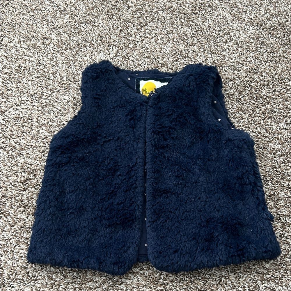 Mini Boden Plush Navy Star Kids Vest - Soft Faux Fur - Picture 2 of 4